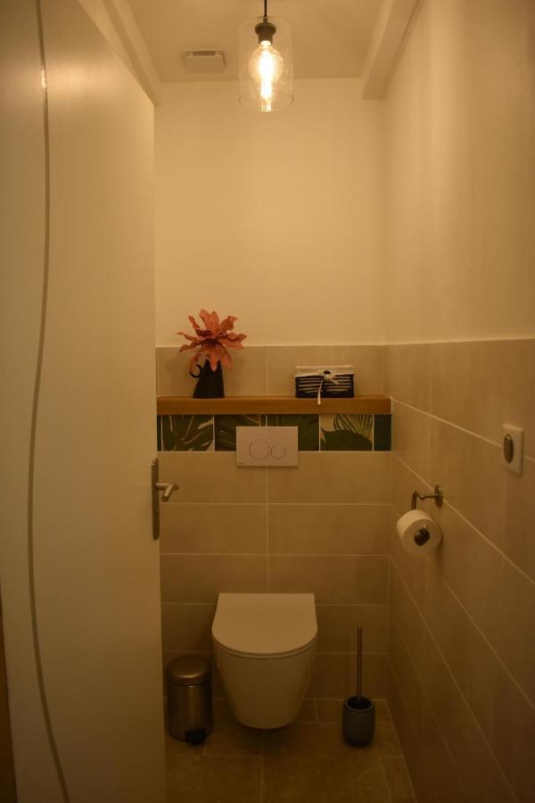 Chambre Au Calme Avec Spa Privatif Gratuit Sud Aveyron Les Palmiers Des Causses Saint-Rome-de-Tarn Bagian luar foto