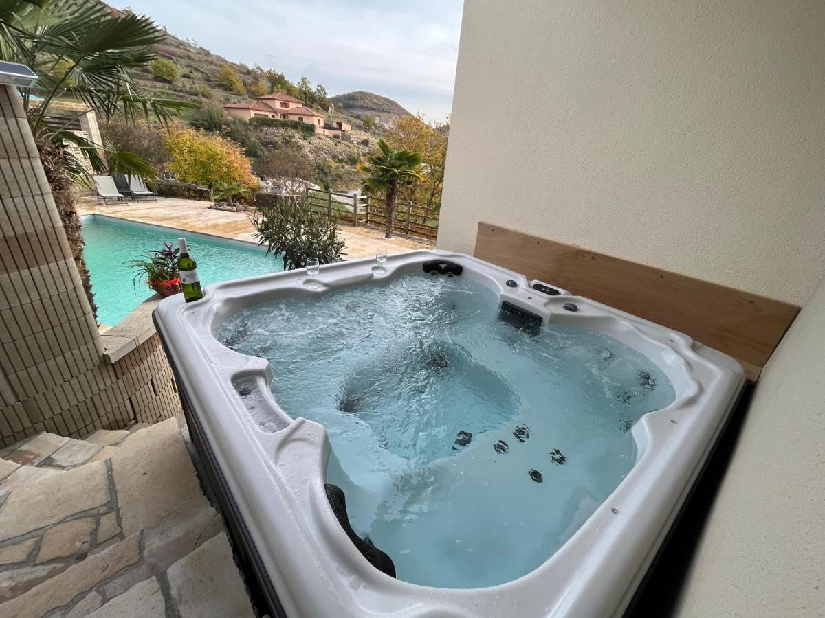 Chambre Au Calme Avec Spa Privatif Gratuit Sud Aveyron Les Palmiers Des Causses Saint-Rome-de-Tarn Bagian luar foto